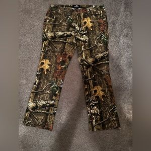 Vintage Y2k Mossy Oak realtree Camo Pants trousers With trees n plants on pants